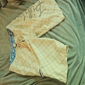Size 9 Billabong‎ Shorts